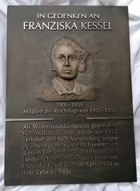 Gedenktafel für Franziska Kessel in Bronze, Landtag Rheinland-Pfalz, Mainz